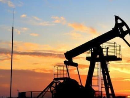 Рецессия может еще больше повлиять на мировой спрос на нефть, хотя многие аналитики оптимистично настроены в отношении нефти в 2023 году.